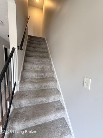 8606 Birch Ct, Briarwood, KY 40242