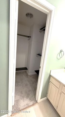 8606 Birch Ct, Briarwood, KY 40242