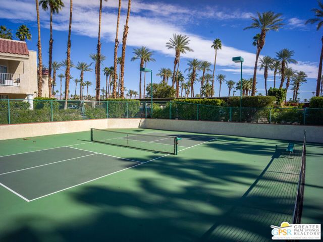 2700 Lawrence Crossley Road 55, Palm Springs, CA 92264