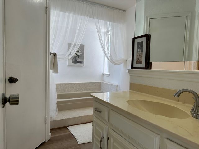 3709 Highgate Lane, Carrollton, TX 75007