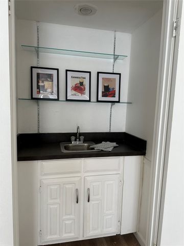 3709 Highgate Lane, Carrollton, TX 75007