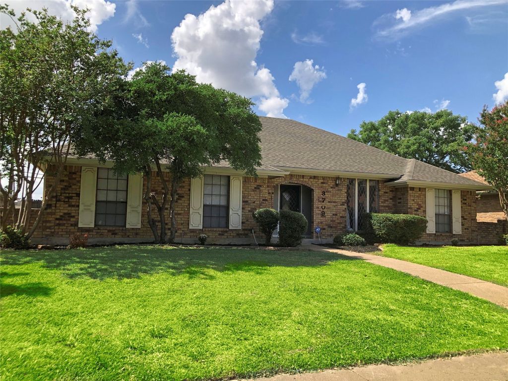 3709 Highgate Lane, Carrollton, TX 75007