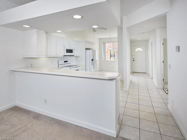 6740 Beach Resort DR # 11, Naples, FL 34114