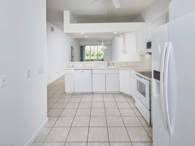 6740 Beach Resort DR # 11, Naples, FL 34114