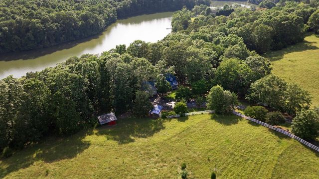 1215 Buck Creek Road, Chesnee, SC 29323