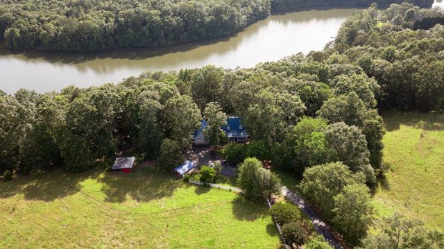 1215 Buck Creek Road, Chesnee, SC 29323