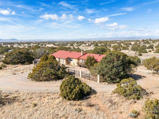 42 Coyote Crossing, Santa Fe, NM 87508