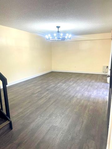 2712 14TH CT, Palm Harbor, FL 34684