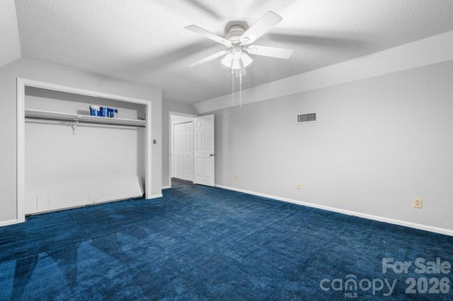 2025 34th Avenue Drive NE, Hickory, NC 28601