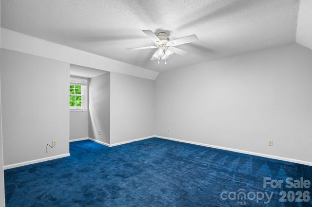 2025 34th Avenue Drive NE, Hickory, NC 28601