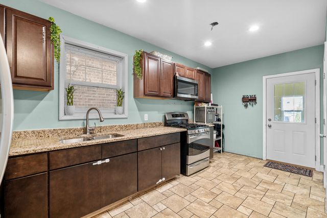 1228 W 96th Street, Chicago, IL 60643