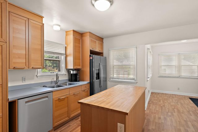 1746 Holton Street, Falcon Heights, MN 55113
