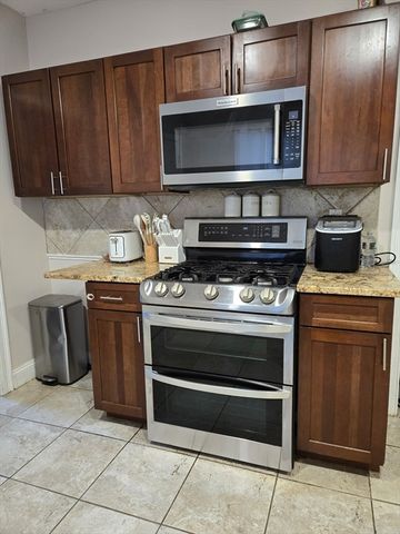 15 Wright St, Gardner, MA 01440