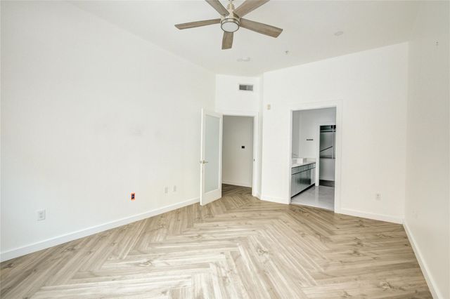 300 St Joseph Parkway 101, Houston, TX 77002