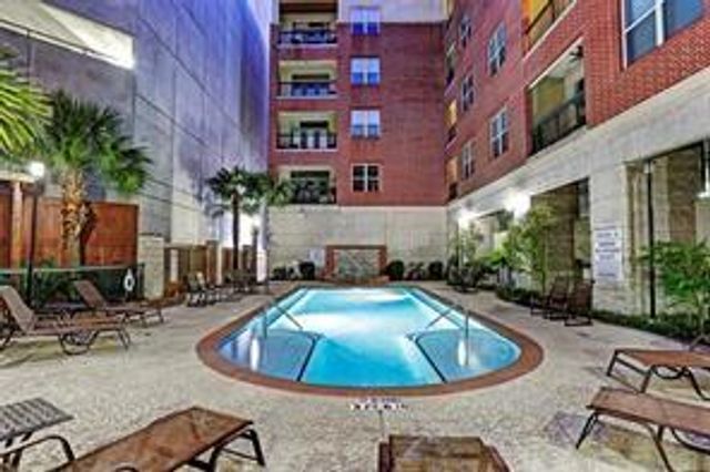 300 St Joseph Parkway 101, Houston, TX 77002