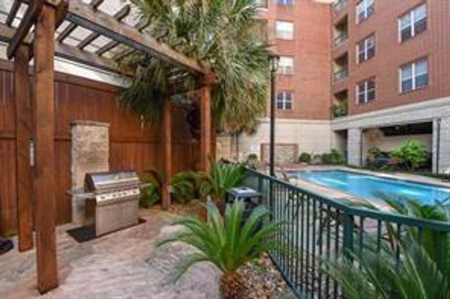 300 St Joseph Parkway 101, Houston, TX 77002