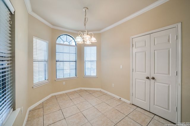 6160 Eckhert Rd Apt 606, San Antonio, TX 78240