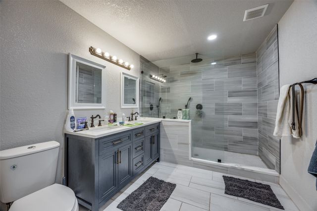 725 S Walnut Street, Sherman, TX 75090
