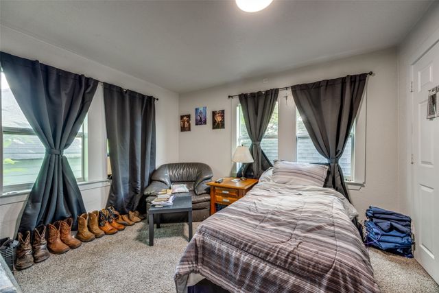725 S Walnut Street, Sherman, TX 75090