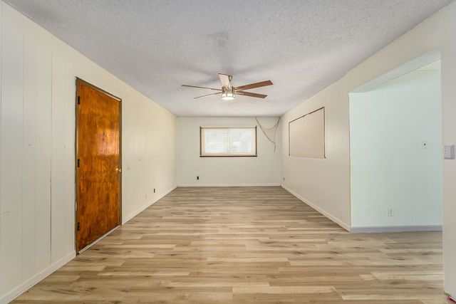 1653 Montana, El Dorado, KS 67042
