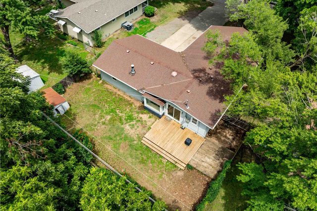 1653 Montana, El Dorado, KS 67042