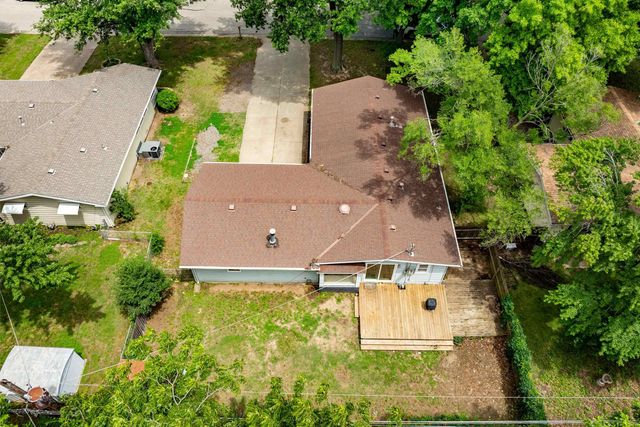1653 Montana, El Dorado, KS 67042