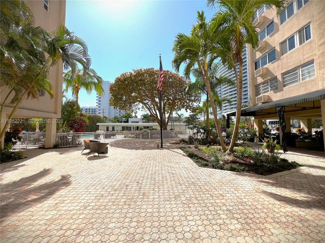 345 N Fort Lauderdale Beach Blvd 202, Fort Lauderdale, FL 33304
