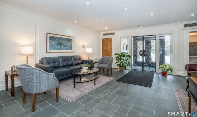 779 Prospect Avenue B14, West Hartford, CT 06105