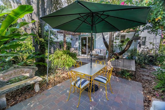 734 NW 75th St, Miami, FL 33150