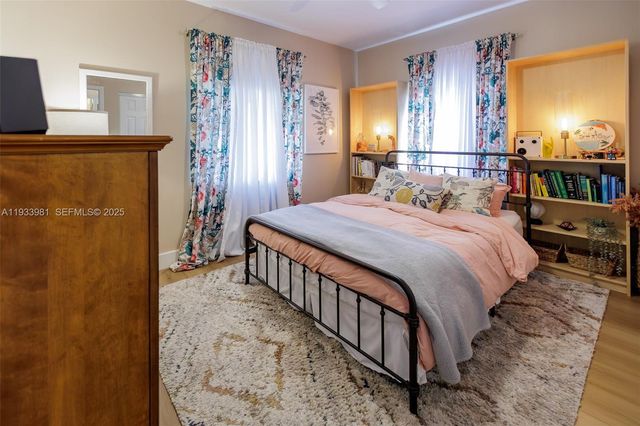 734 NW 75th St, Miami, FL 33150