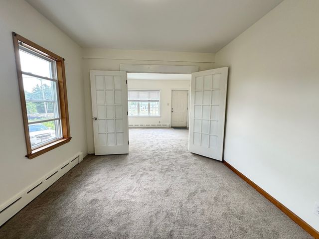 202 N Quarry St, Dartmouth, MA 02747