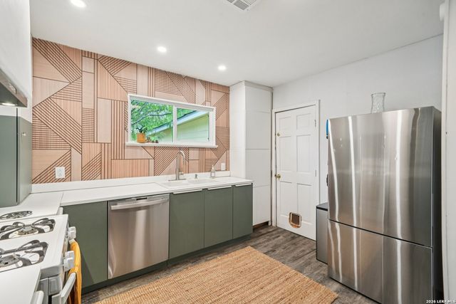 12702 Middle Lane, San Antonio, TX 78217