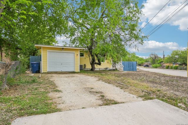 12702 Middle Lane, San Antonio, TX 78217
