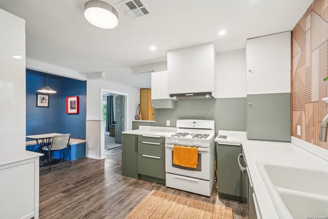 12702 Middle Lane, San Antonio, TX 78217