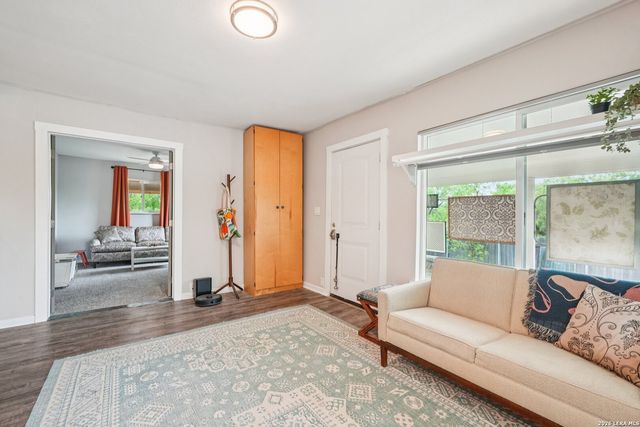 12702 Middle Lane, San Antonio, TX 78217