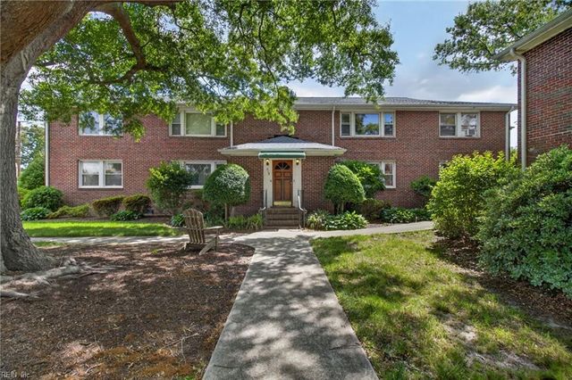 318 24th St Apt 2, Virginia Beach, VA 23451