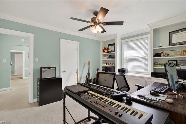 318 24th St Apt 2, Virginia Beach, VA 23451