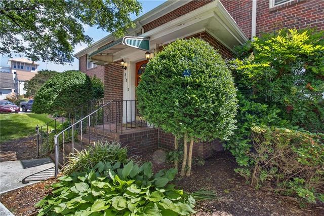 318 24th St Apt 2, Virginia Beach, VA 23451