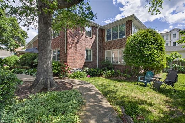 318 24th St Apt 2, Virginia Beach, VA 23451