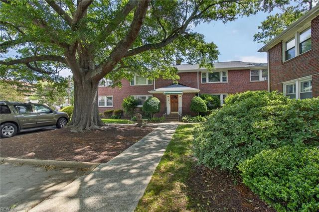 318 24th St Apt 2, Virginia Beach, VA 23451