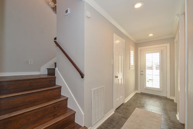 4808 Palmetto Street, Bellaire, TX 77401