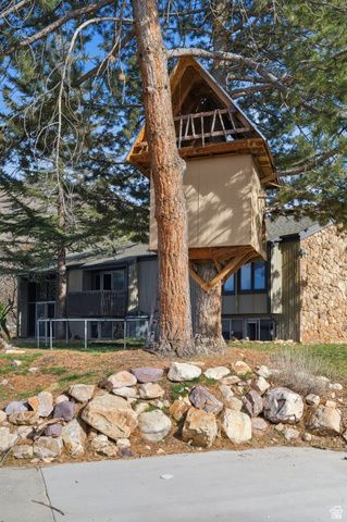 4030 S HALE DR, Salt Lake City, UT 84108