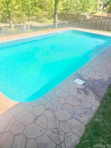 51 Ouachita Drive, Maumelle, AR 72113