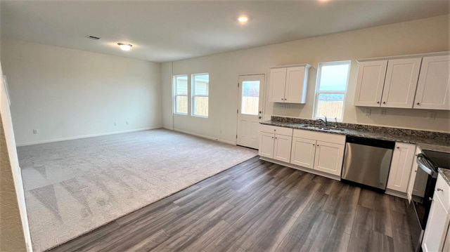 1002 Waterbuck CV, Hutto, TX 78634