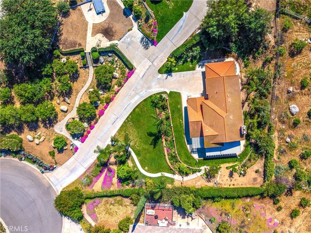 2000 Citrus Wood Lane, Riverside, CA 92503