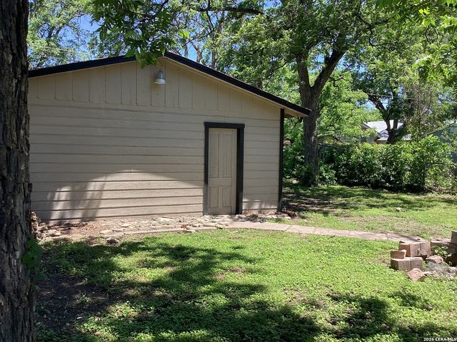 151 Benita st, San Antonio, TX 78210