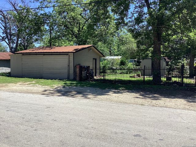 151 Benita st, San Antonio, TX 78210