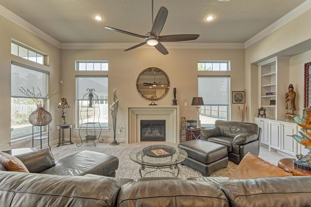 122 Coral Bells Court, Conroe, TX 77304