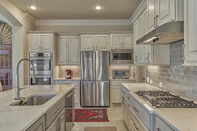 122 Coral Bells Court, Conroe, TX 77304