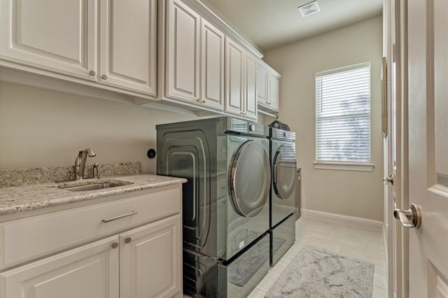 122 Coral Bells Court, Conroe, TX 77304